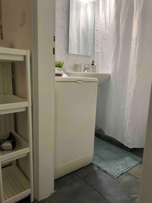 Апартаменты Charming House In Афины