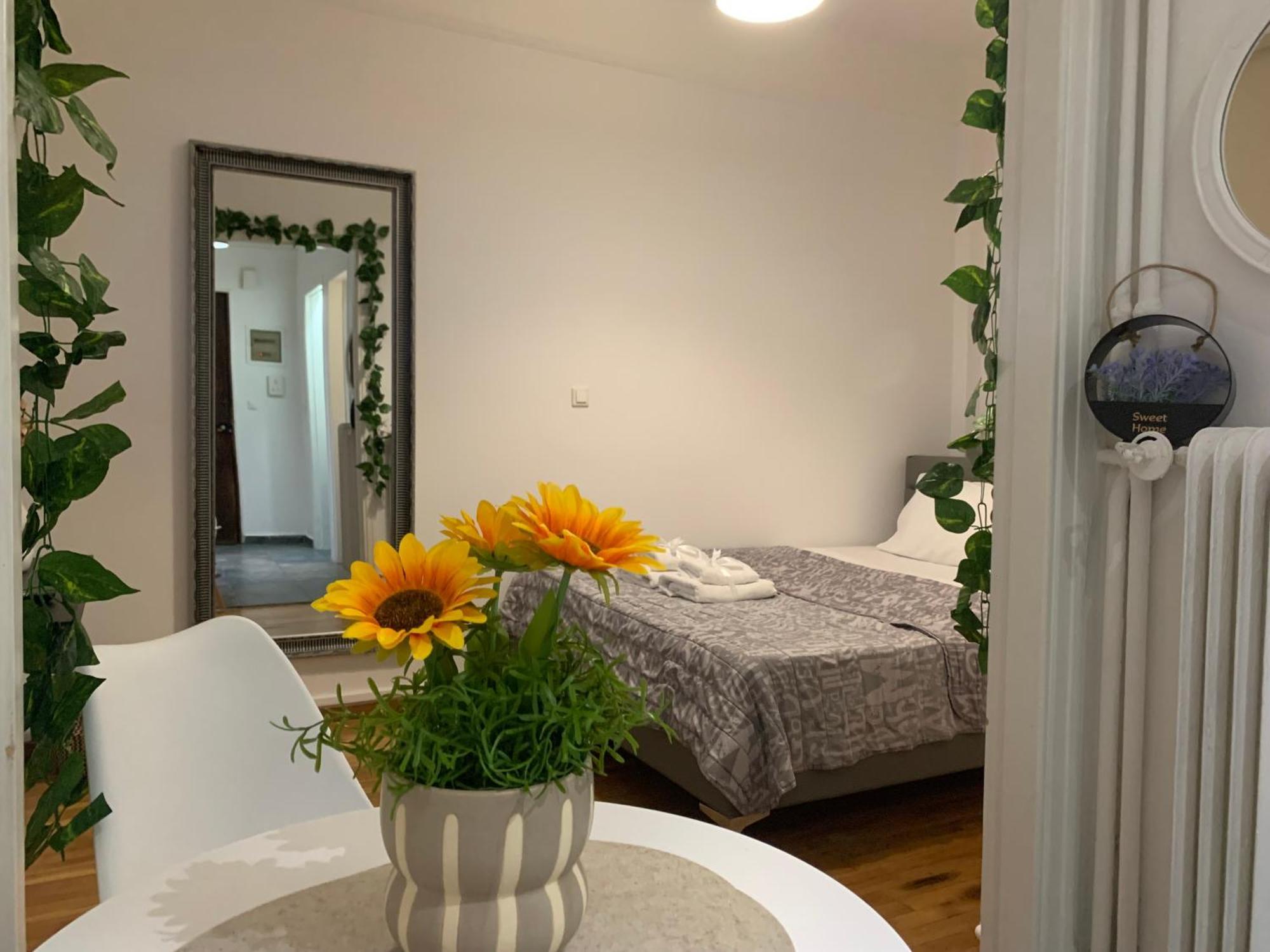 Апартаменты Charming House In
