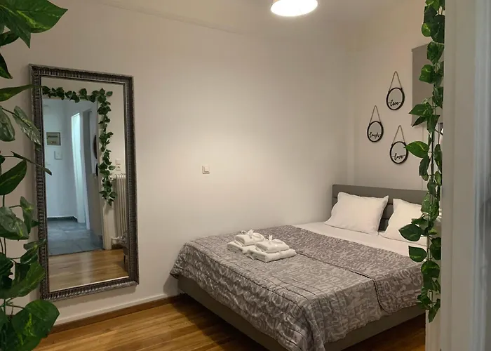 Charming House In Central Athens